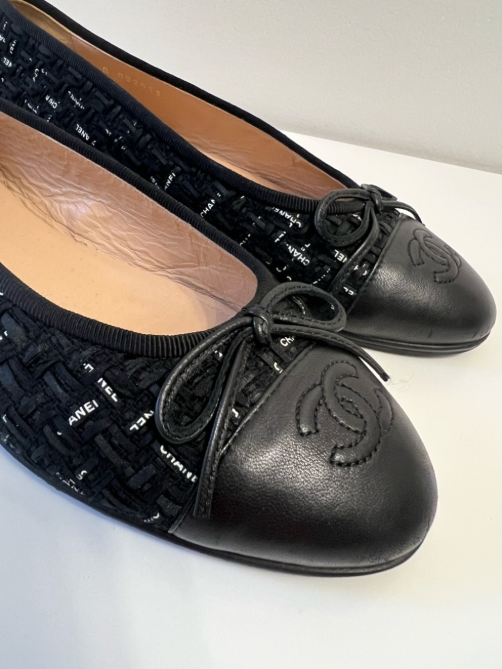 Chanel Ballet Flats in Chanel Logo Tweed